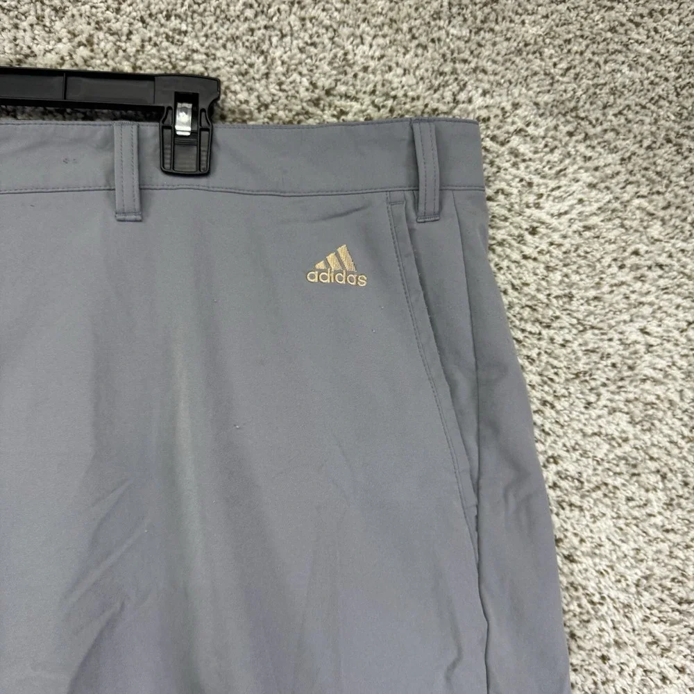 Adidas Golf Shorts Men's Size 48 Gray Flat Front Pockets Performance Stretch